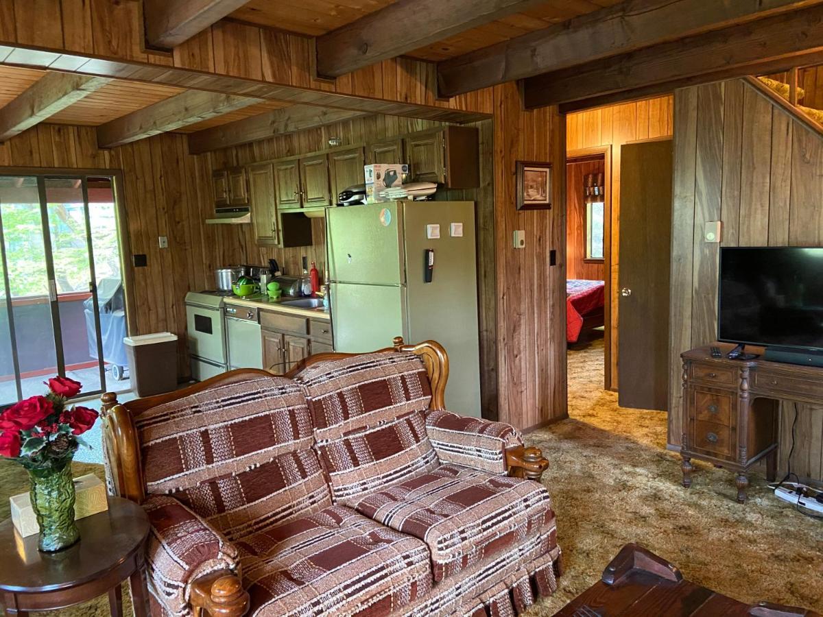Saw Creek Cabin - Regent Hilltop Bushkill Buitenkant foto