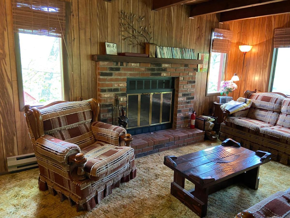 Saw Creek Cabin - Regent Hilltop Bushkill Buitenkant foto